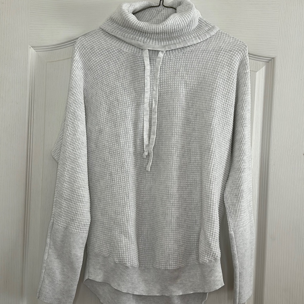 Cynthia Rowley Active Size Medium Waffle-knit Turtleneck Sweater